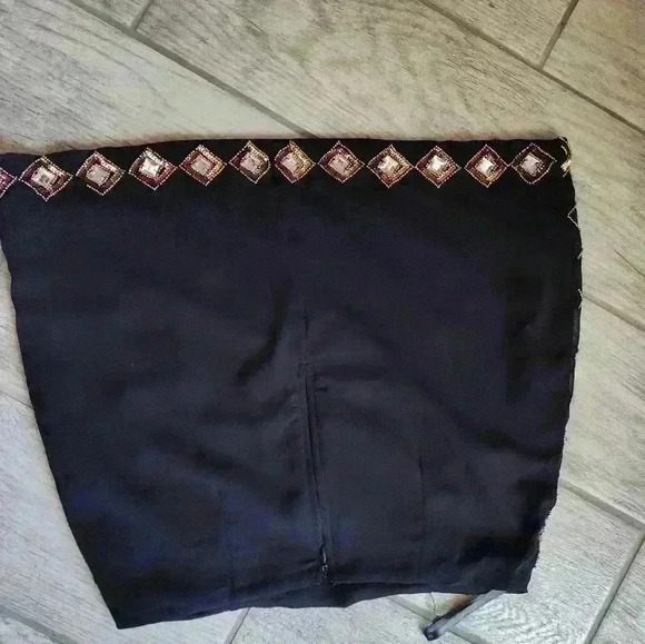 Missguided beaded mini size 6 (51) - Picture 2 of 2